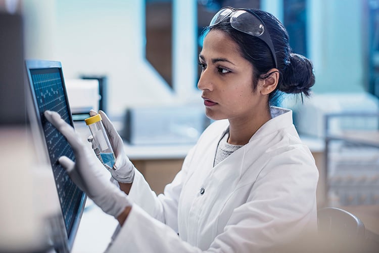 Kun tiede kohtaa tunteet – pehmeät taidot Life Science- ja Pharma-toimialalla